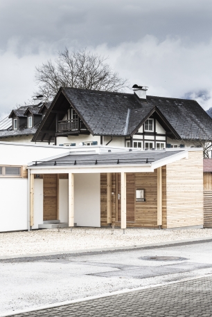 CommodHouse